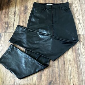 Abercrombie and Fitch The 90s Straight Ultra High Rise Curve Love Faux Leather 8
